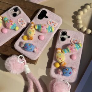 قاب شکلات کاموایی با آویز (کدC1942)