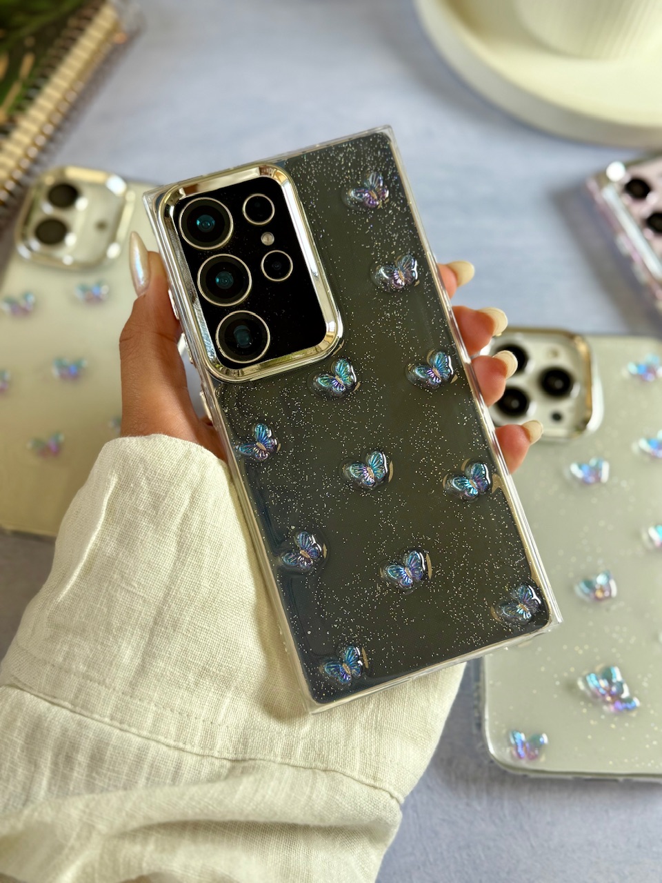 قاب پروانه رنگی زمینه شاینی (کدC2108)