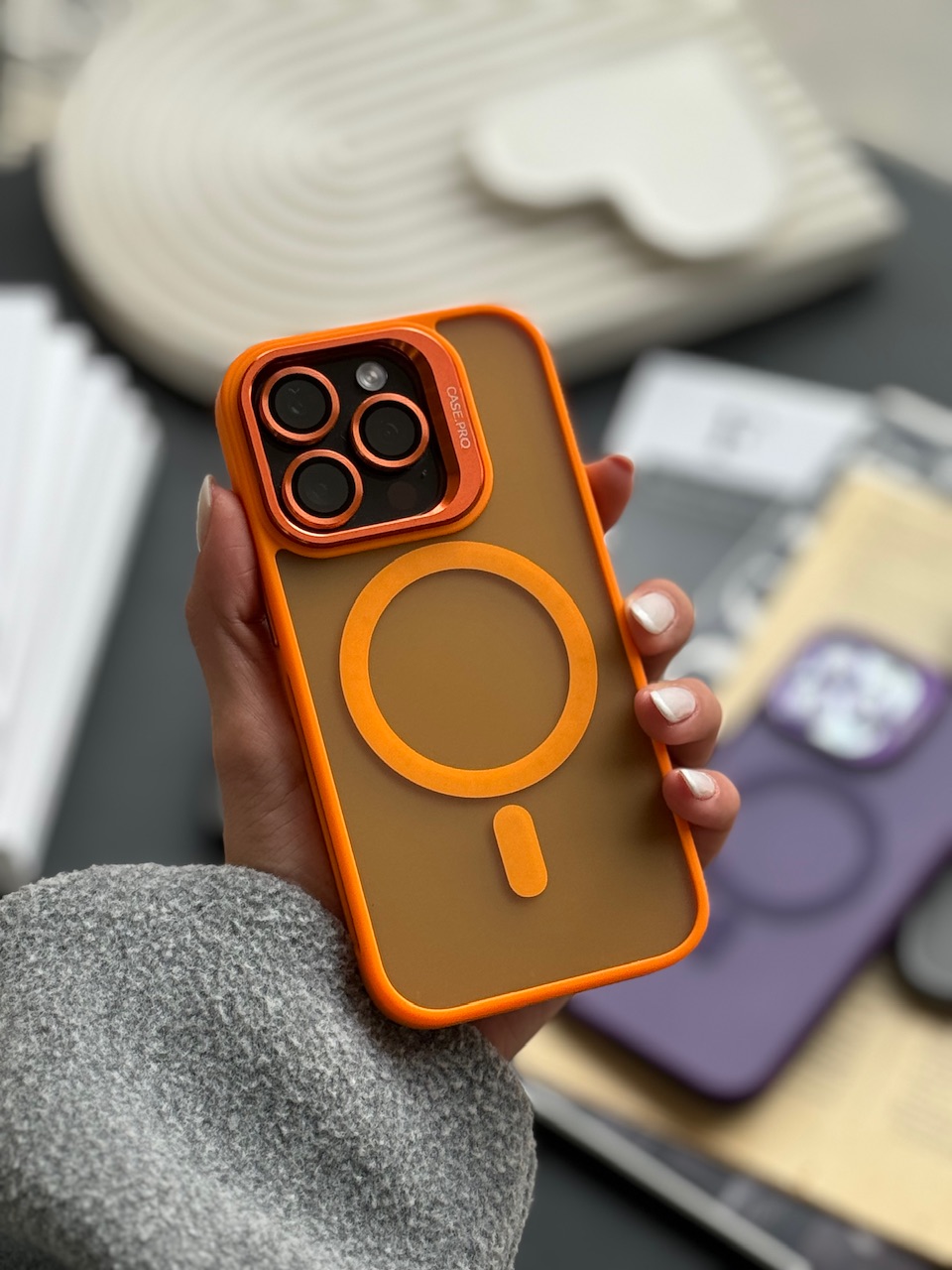 قاب Matte CasePro Lens with MagSafe استند شو با لنز رینگی (کدC1608) - Image 15