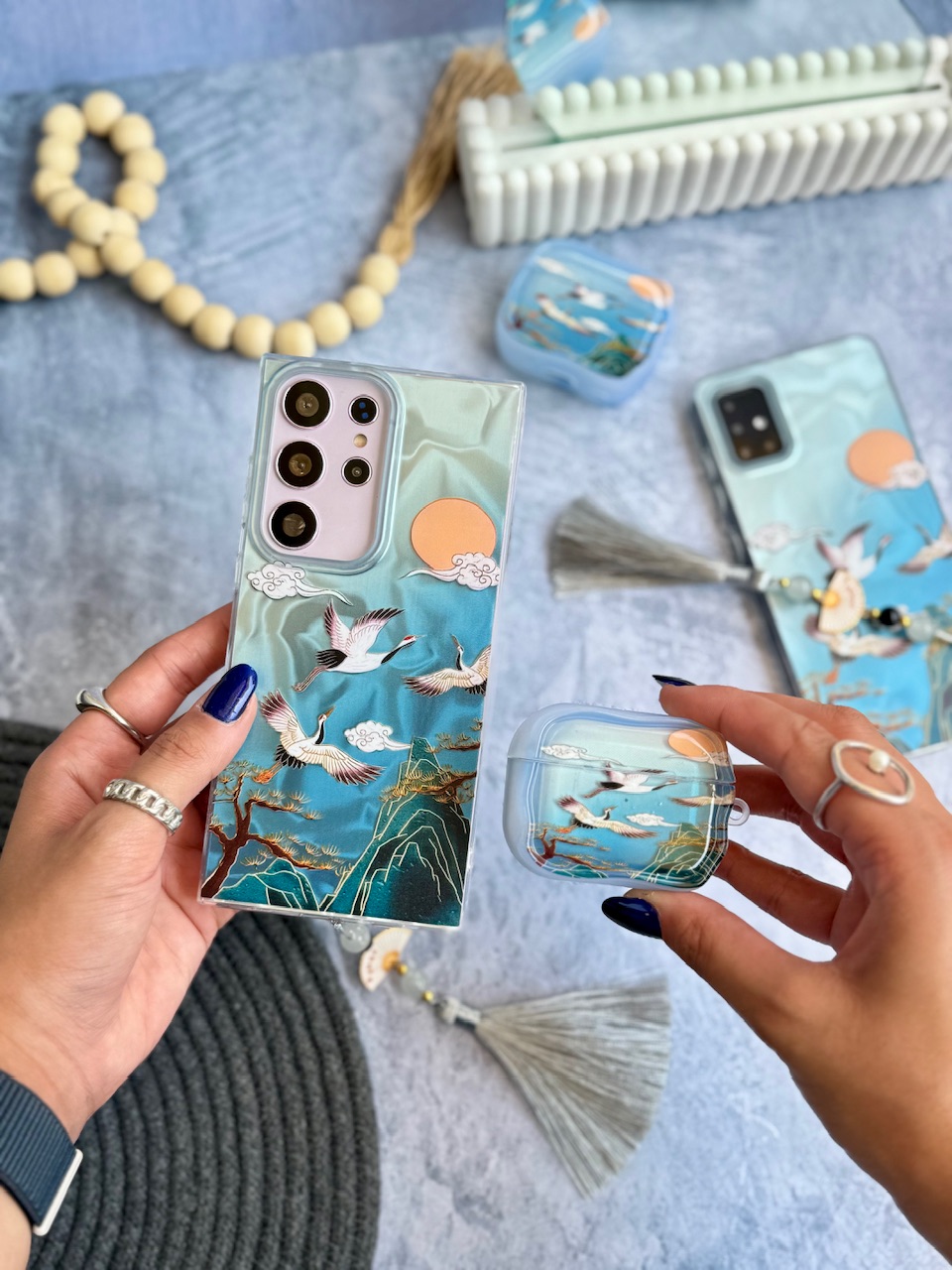 قاب رقص دُرنا همراه با آویز آیفون ، سامسونگ ، شیائومی (کدC2033)